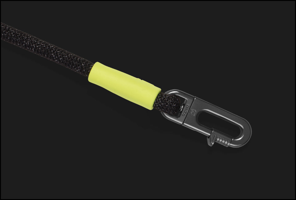 Hands-Free Reflective Dog Leash – Waist & Crossbody Adjustable