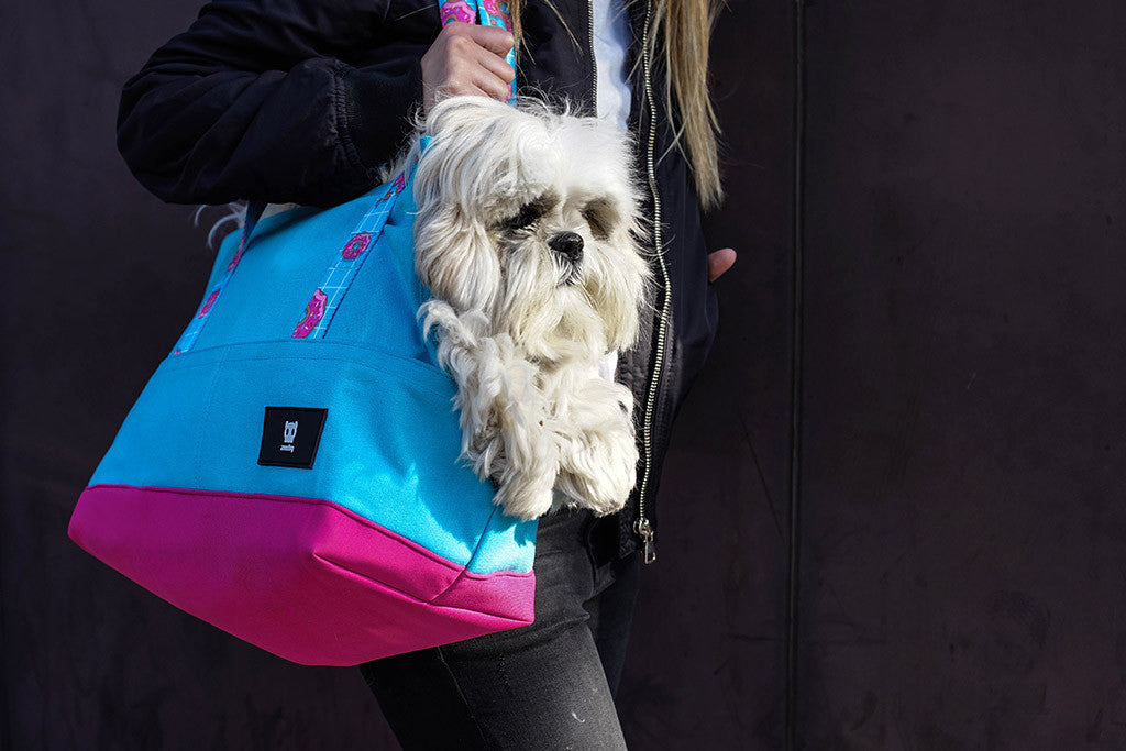 Zee.Dog Donut Dog Carrier